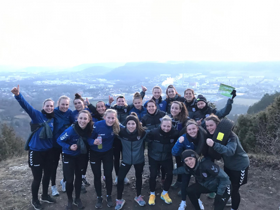 Mannschaft in den Kernbergen