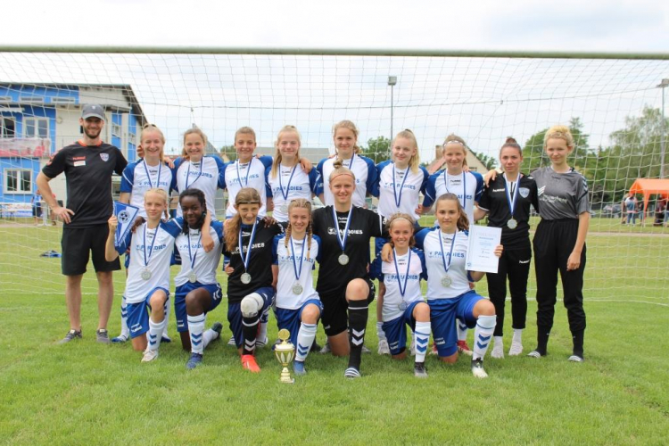 Zweiter Platz für Jena bei der U15-Meisterschaft des NOFV - Blau-weiße U14 beim zweitägigen Turnier in Brehna erfolgreich.